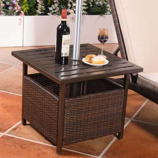 Wicker Umbrella Table All-weather Rattan Outdoor Side Table with Umbrella Hole